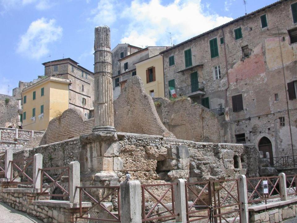 Luxury Suite - Teatro Romano - Duomo - Centro Storico Wi-Fi แตร์ราชินา ภายนอก รูปภาพ