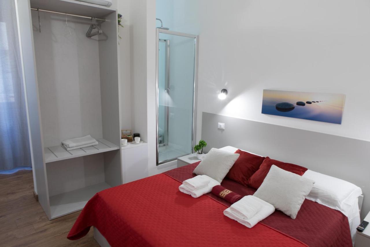 Luxury Suite - Teatro Romano - Duomo - Centro Storico Wi-Fi แตร์ราชินา ภายนอก รูปภาพ