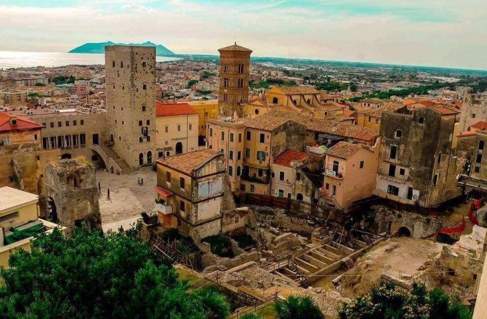 Luxury Suite - Teatro Romano - Duomo - Centro Storico Wi-Fi แตร์ราชินา ภายนอก รูปภาพ