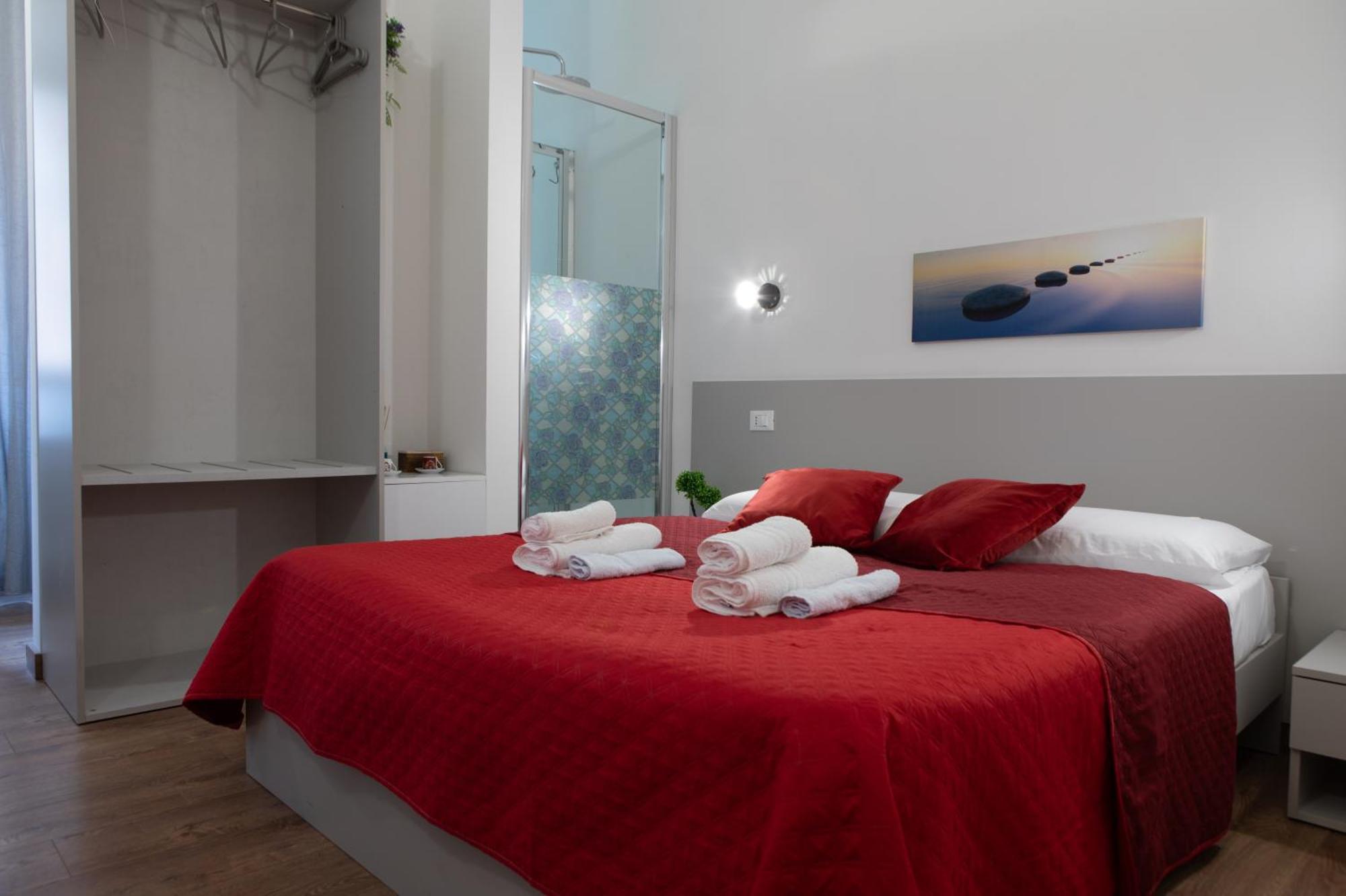 Luxury Suite - Teatro Romano - Duomo - Centro Storico Wi-Fi แตร์ราชินา ภายนอก รูปภาพ